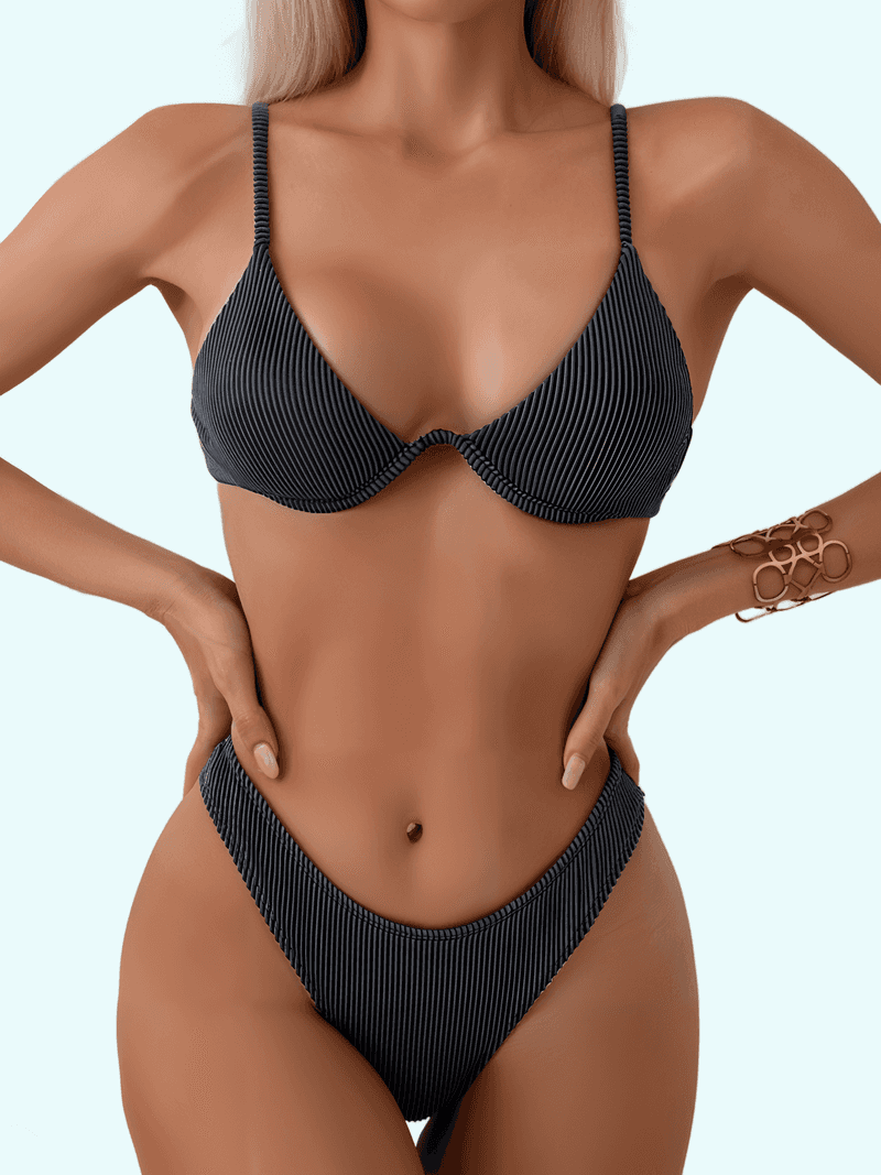 Women's split swimsuit